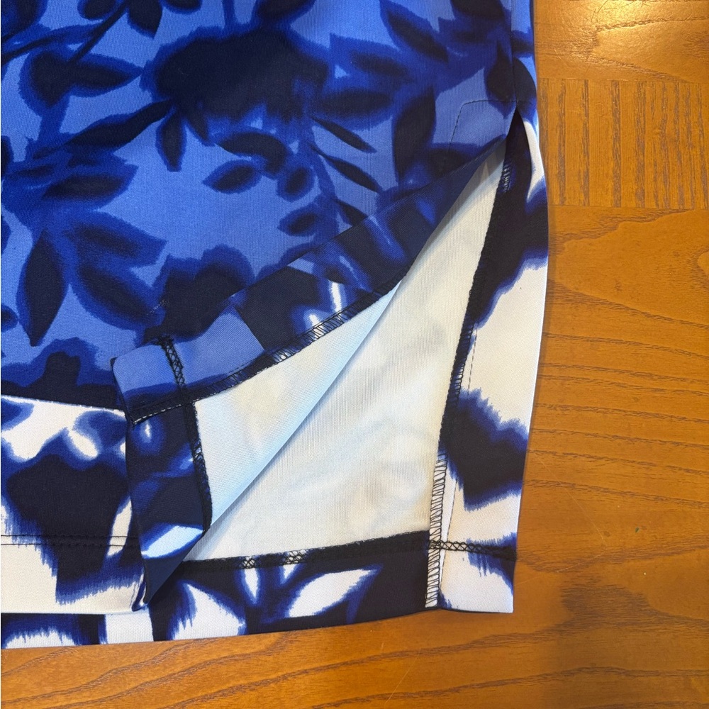 NWT Relativity Blue and White Patterned Straight Skirt